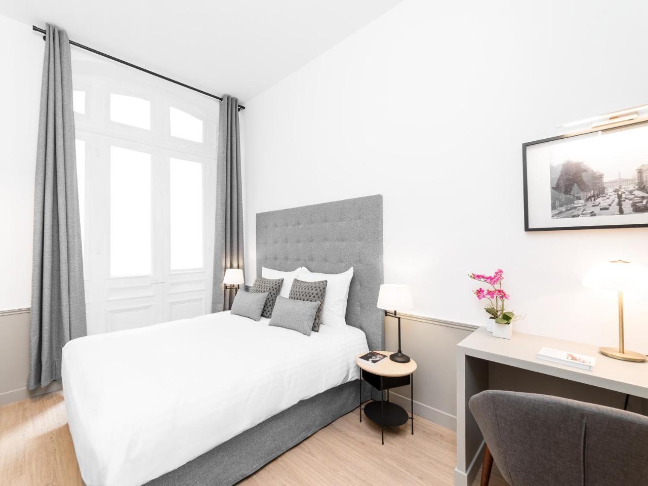 Livinparis - Luxury 3 & 4 Bedrooms Montmartre I 외부 사진